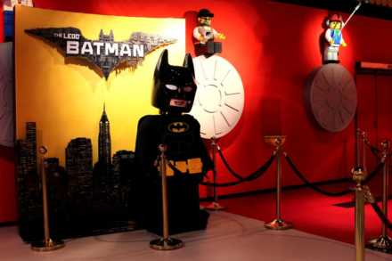LEGO Batman am Eingang des 4D-Kinos