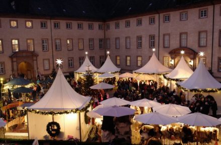 Weihnachtsmarkt auf dem Schloss Corvey